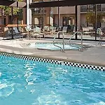Courtyard By Marriott Detroit Warren 